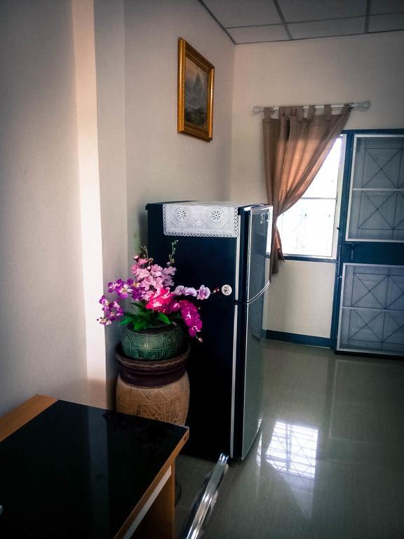 Pob Choke Residences Sattahip Bagian luar foto