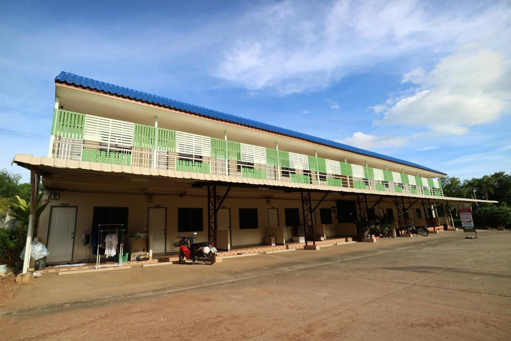 Pob Choke Residences Sattahip Bagian luar foto
