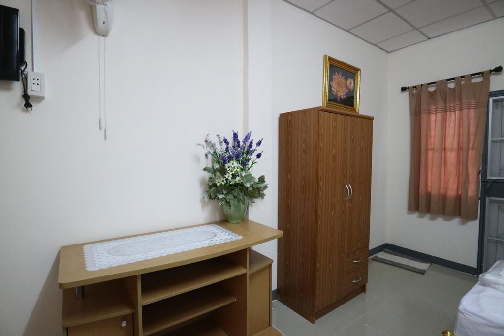 Pob Choke Residences Sattahip Bagian luar foto