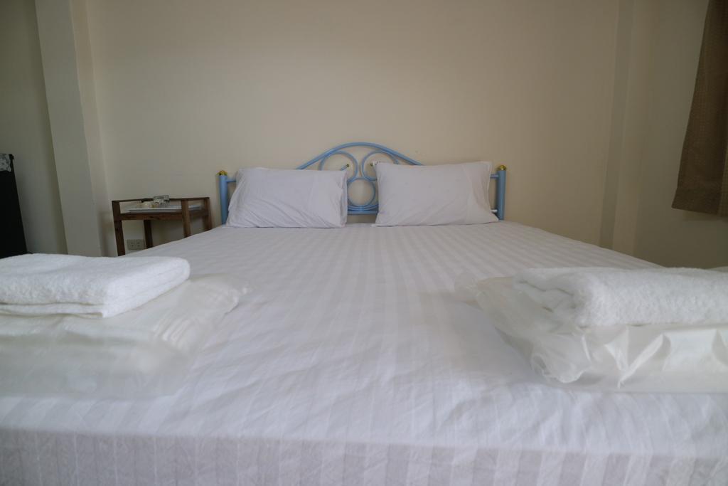 Pob Choke Residences Sattahip Bagian luar foto